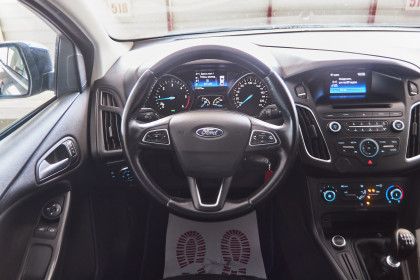 Продажа Ford Focus III Рестайлинг 1.5 MT (120 л.с.) 2016 Черный в Автодом