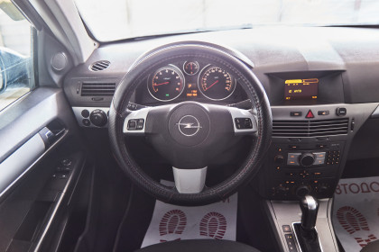 Продажа Opel Astra H 1.8 AT (125 л.с.) 2005 Серебристый в Автодом