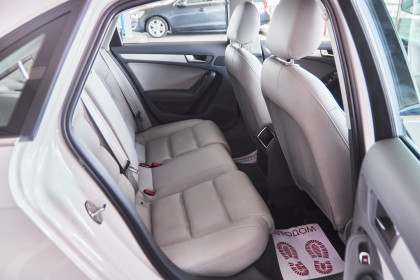 Продажа Audi A4 IV (B8) Рестайлинг 2.0 CVT (177 л.с.) 2015 Белый в Автодом