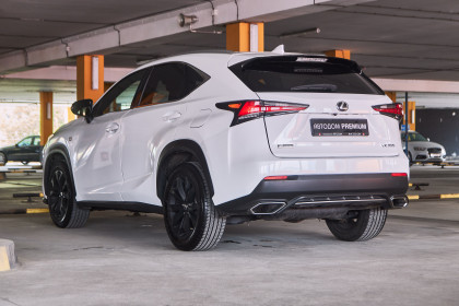 Продажа Lexus NX I Рестайлинг 300 2.0 AT (238 л.с.) 2018 Белый в Автодом