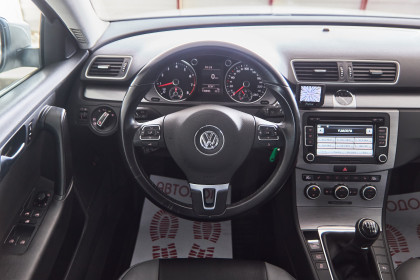 Продажа Volkswagen Passat B7 1.8 MT (152 л.с.) 2012 Серебристый в Автодом