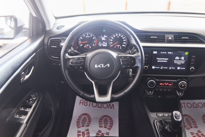Продажа Kia Rio IV Рестайлинг X 1.6 MT (123 л.с.) 2022 Белый в Автодом