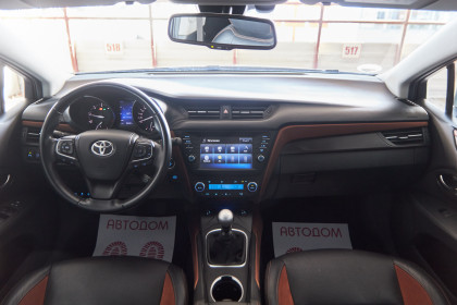 Продажа Toyota Avensis III Рестайлинг 2 1.6 MT (112 л.с.) 2017 Черный в Автодом