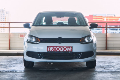 Продажа Volkswagen Polo V 1.6 MT (105 л.с.) 2013 Белый в Автодом