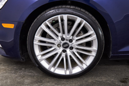 Продажа Audi A4 V (B9) 2.0 AMT (190 л.с.) 2019 Синий в Автодом