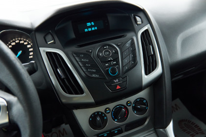Продажа Ford Focus III 1.6 MT (125 л.с.) 2013 Серый в Автодом