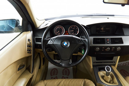 Продажа BMW 5 серии V (E60/E61) 525d 2.5 MT (163 л.с.) 2005 Черный в Автодом