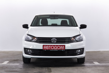 Продажа Volkswagen Polo V Рестайлинг 1.6 MT (90 л.с.) 2019 Белый в Автодом