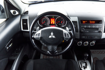 Продажа Mitsubishi Outlander II 2.4 CVT (170 л.с.) 2009 Черный в Автодом