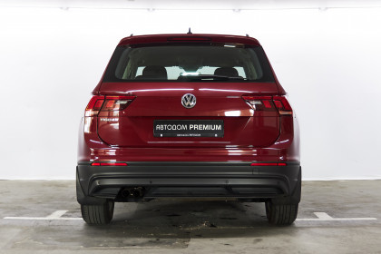 Продажа Volkswagen Tiguan II 1.4 MT (150 л.с.) 2020 Красный в Автодом