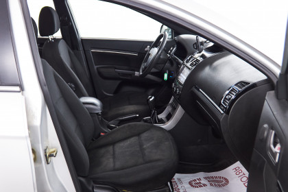 Продажа Geely Emgrand EC7 I 1.8 MT (126 л.с.) 2014 Серебристый в Автодом