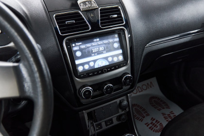Продажа Geely Emgrand EC7 I 1.8 MT (126 л.с.) 2014 Серебристый в Автодом