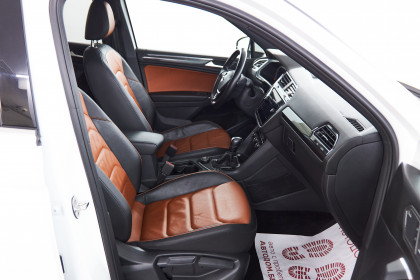 Продажа Volkswagen Tiguan II Allspace 2.0 AT (187 л.с.) 2020 Белый в Автодом