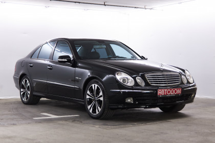 Продажа Mercedes-Benz E-Класс III (W211, S211) 400 4.0 AT (260 л.с.) 2004 Черный в Автодом