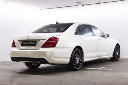 Продажа Mercedes-Benz S-Класс V (W221) Рестайлинг 500 4.7 AT (435 л.с.) 2011 Белый в Автодом