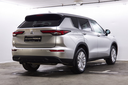 Продажа Mitsubishi Outlander IV 2.5 CVT (184 л.с.) 2021 Серебристый в Автодом