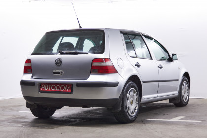 Продажа Volkswagen Golf IV 1.6 MT (105 л.с.) 2002 Серебристый в Автодом