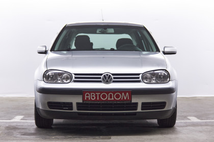 Продажа Volkswagen Golf IV 1.6 MT (105 л.с.) 2002 Серебристый в Автодом