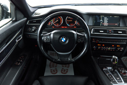 Продажа BMW 7 серии V (F01/F02/F04) 740d xDrive 3.0 AT (306 л.с.) 2010 Черный в Автодом
