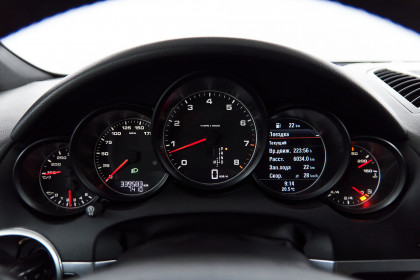 Продажа Porsche Cayenne II (958) 3.6 AT (300 л.с.) 2011 Черный в Автодом