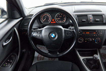 Продажа BMW 1 серии I (E81/E82/E87/E88) Рестайлинг 116i 1.6 MT (115 л.с.) 2007 Серебристый в Автодом