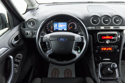 Продажа Ford S-MAX I Рестайлинг 1.6 MT (160 л.с.) 2013 Коричневый в Автодом