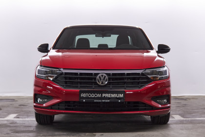 Продажа Volkswagen Jetta VII 8-speed 1.4 AT (147 л.с.) 2018 Красный в Автодом