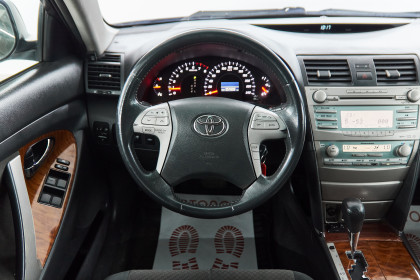 Продажа Toyota Camry VI (XV40) 2.4 AT (158 л.с.) 2008 Серебристый в Автодом