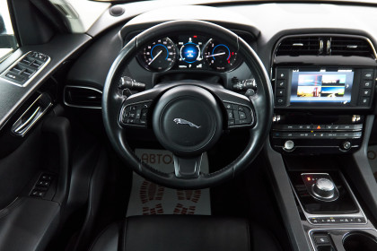 Продажа Jaguar F-Pace I 2.0 AT (180 л.с.) 2016 Серый в Автодом