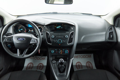 Продажа Ford Focus III Рестайлинг 1.6 MT (105 л.с.) 2018 Белый в Автодом