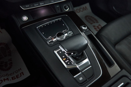 Продажа Audi Q5 II (FY) 2.0 AMT (252 л.с.) 2018 Серый в Автодом