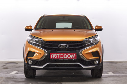 Продажа LADA (ВАЗ) XRAY I Cross 1.8 MT (122 л.с.) 2019 Оранжевый в Автодом