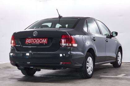 Продажа Volkswagen Polo V Рестайлинг 1.6 MT (110 л.с.) 2018 Серый в Автодом