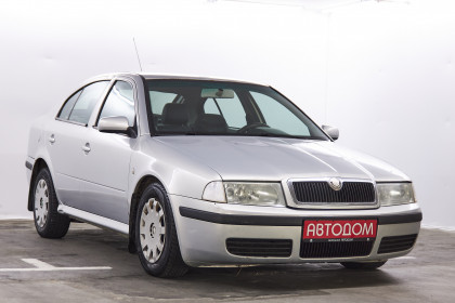 Продажа Skoda Octavia I (A4) Рестайлинг 1.6 MT (75 л.с.) 2001 Серебристый в Автодом