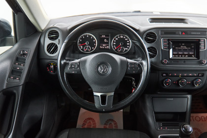 Продажа Volkswagen Tiguan I Рестайлинг 1.4 MT (122 л.с.) 2015 Черный в Автодом