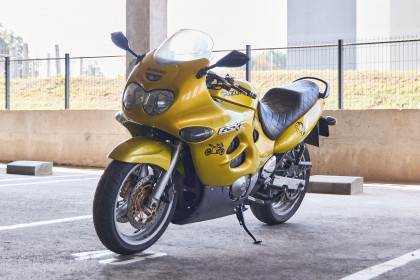 Продажа Suzuki GSX 600F Katana 2002 Желтый в Автодом