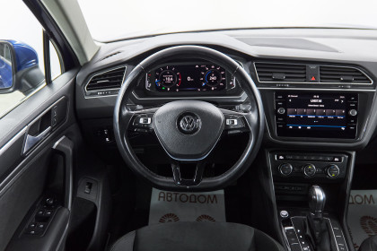 Продажа Volkswagen Tiguan II 2.0 AMT (220 л.с.) 2018 Синий в Автодом