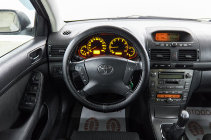 Продажа Toyota Avensis II 2.0 MT (147 л.с.) 2005 Серебристый в Автодом