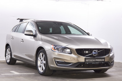 Продажа Volvo V60 I Рестайлинг 2.0 AT (245 л.с.) 2015 Серебристый в Автодом