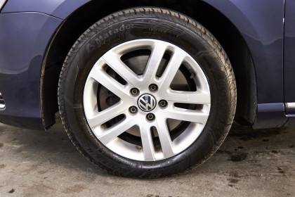 Продажа Volkswagen Passat B7 1.6 MT (105 л.с.) 2011 Синий в Автодом