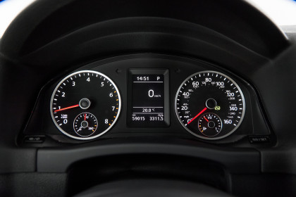 Продажа Volkswagen Tiguan I Рестайлинг 2.0 AT (200 л.с.) 2017 Белый в Автодом