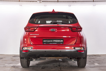 Продажа Kia Sportage IV Рестайлинг 2.0 AT (150 л.с.) 2020 Красный в Автодом