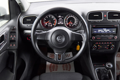 Продажа Volkswagen Golf VI 1.4 MT (122 л.с.) 2011 Белый в Автодом