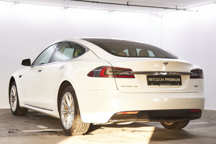 Продажа Tesla Model S I Рестайлинг 75D 0.0 AT (333 л.с.) 2018 Белый в Автодом