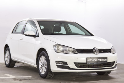 Продажа Volkswagen Golf VII 1.4 AMT (122 л.с.) 2012 Белый в Автодом