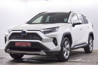Продажа Toyota RAV4 V (XA50) 2.5 AT (222 л.с.) 2022 Белый в Автодом