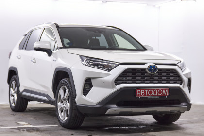 Продажа Toyota RAV4 V (XA50) 2.5 AT (222 л.с.) 2022 Белый в Автодом