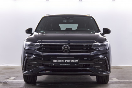 Продажа Volkswagen Tiguan II Рестайлинг Allspace 2.0 AMT (190 л.с.) 2021 Черный в Автодом