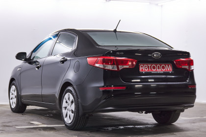 Продажа Kia Rio III 6-speed 1.6 MT (123 л.с.) 2015 Черный в Автодом