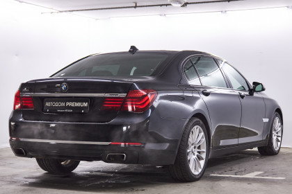 Продажа BMW 7 серии V (F01/F02/F04) Рестайлинг 750Li xDrive 4.4 AT (450 л.с.) 2014 Черный в Автодом